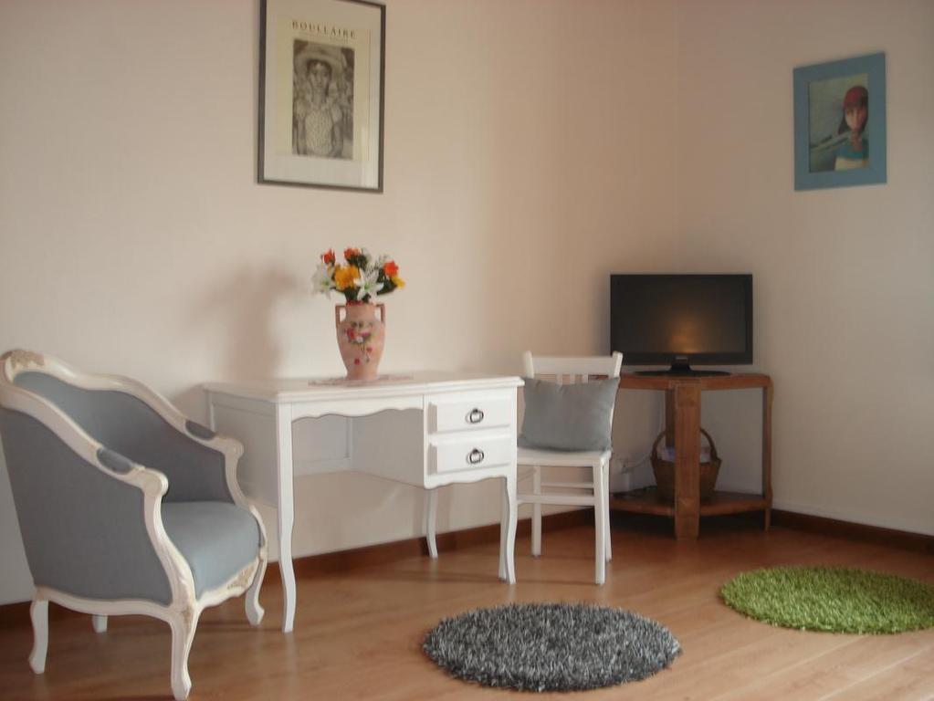 Chambre D'Hotes La Haie Fleurie Chevillard Esterno foto
