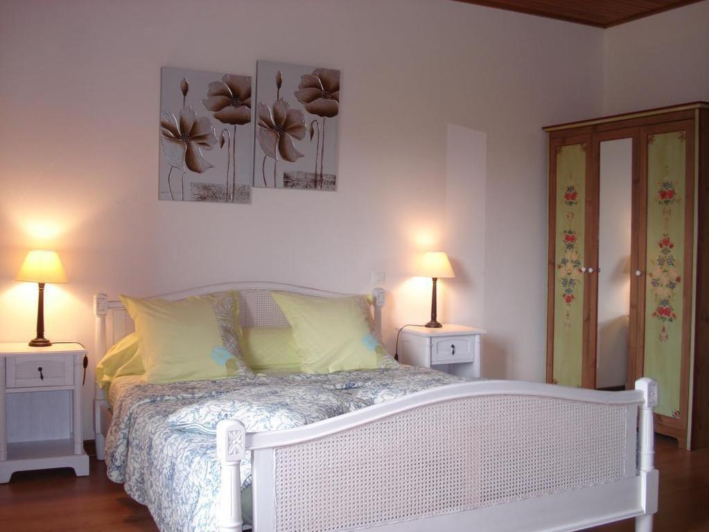 Chambre D'Hotes La Haie Fleurie Chevillard Camera foto