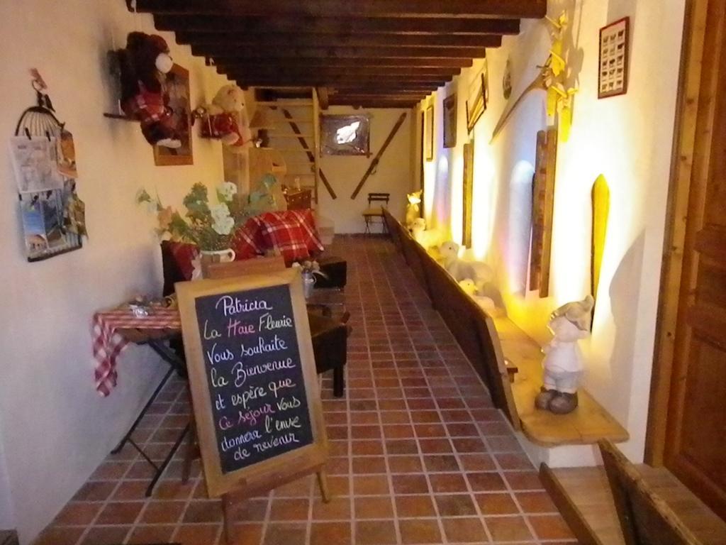 Chambre D'Hotes La Haie Fleurie Chevillard Esterno foto