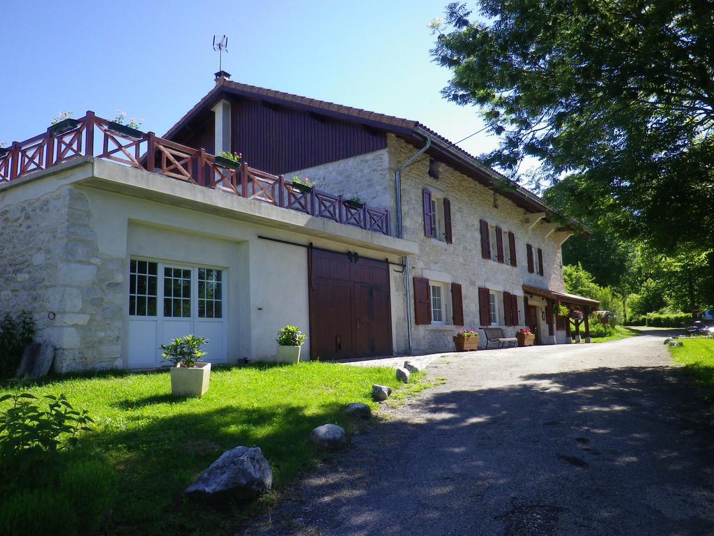 Chambre D'Hotes La Haie Fleurie Chevillard Esterno foto