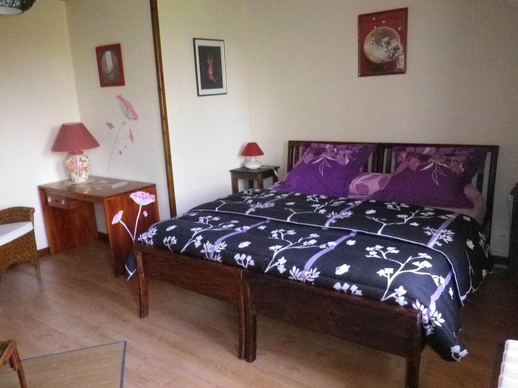 Chambre D'Hotes La Haie Fleurie Chevillard Camera foto